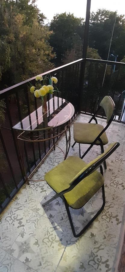 Apartment 30 M2 On Sergei Esenin 11 Kharkiv Eksteriør billede