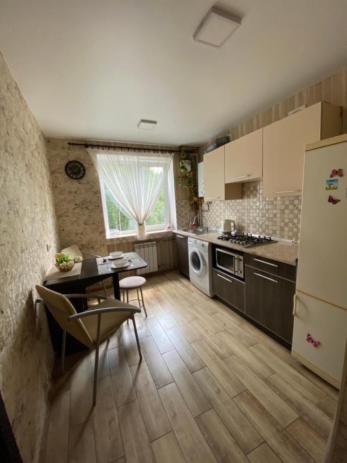Apartment 30 M2 On Sergei Esenin 11 Kharkiv Eksteriør billede