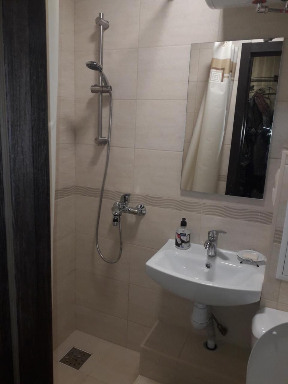 Apartment 30 M2 On Sergei Esenin 11 Kharkiv Eksteriør billede