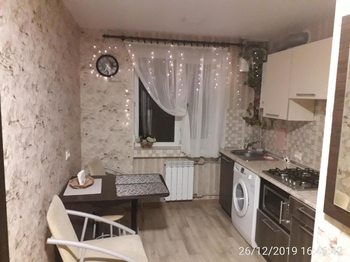 Apartment 30 M2 On Sergei Esenin 11 Kharkiv Eksteriør billede